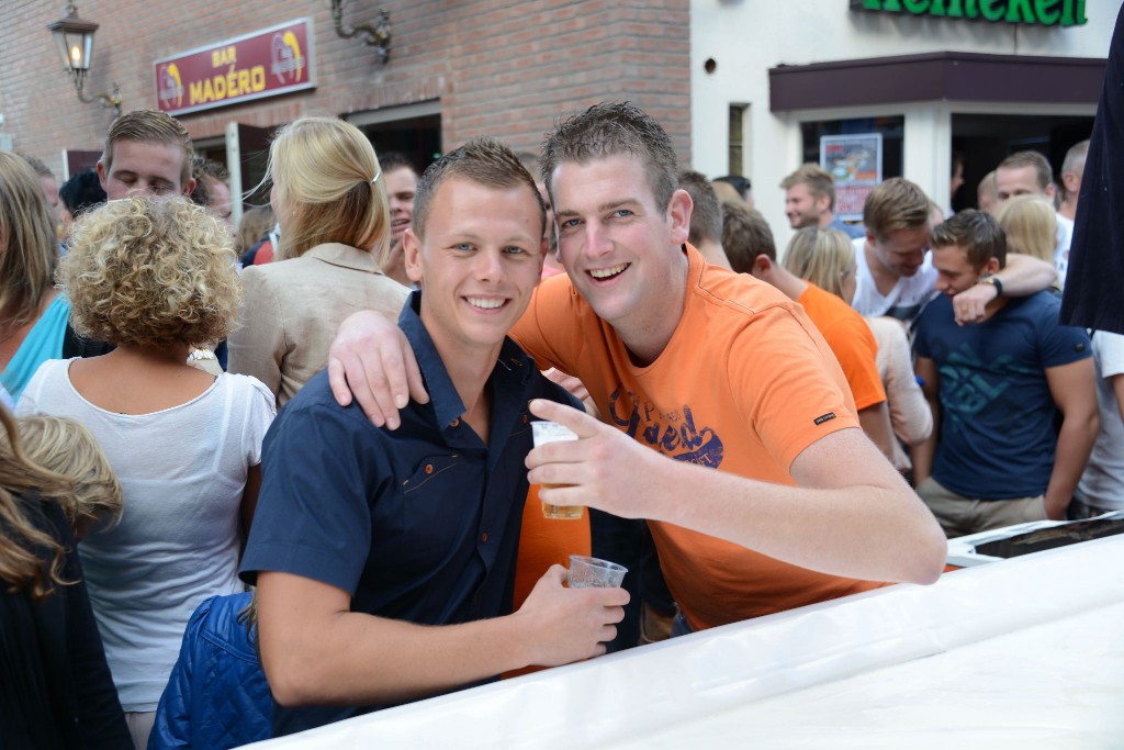 ../Images/Donderdag kermis 066.jpg